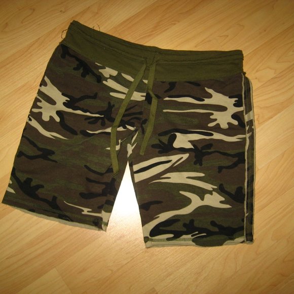 🩳 Jerry Leigh Camouflage Women's Sweat Shorts Lrg - Picture 2 of 7